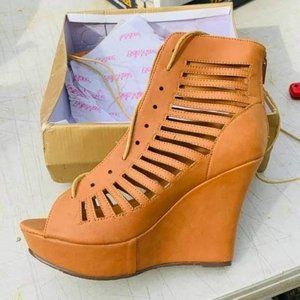 New Ladies 8 Bella Marie Lace up Wedge heels